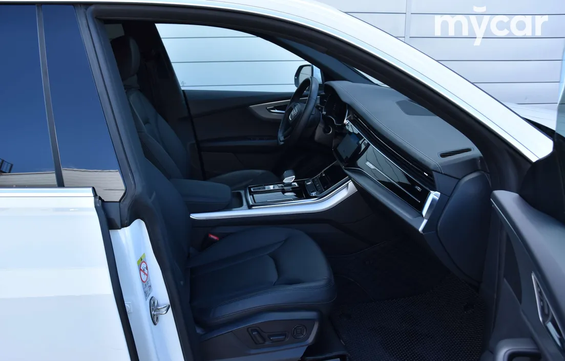 Audi Q8 2023