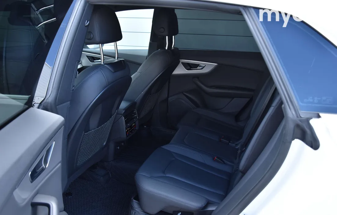 Audi Q8 2023
