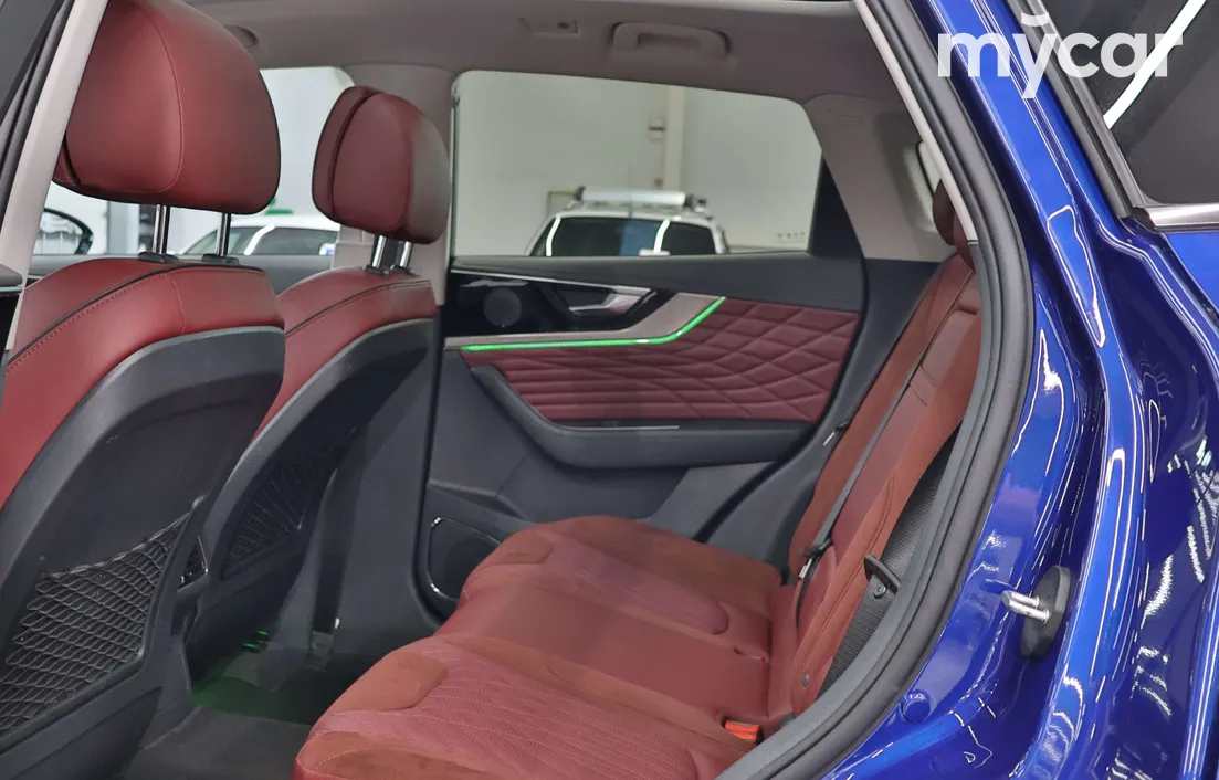Hongqi HS5 2023