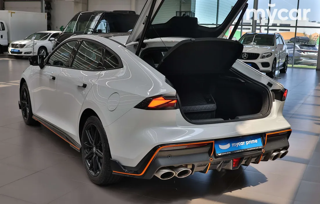 Changan UNI-V 2024