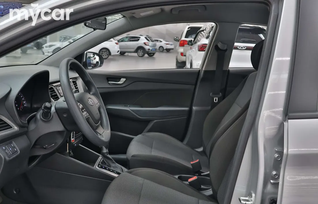 Hyundai Accent 2023