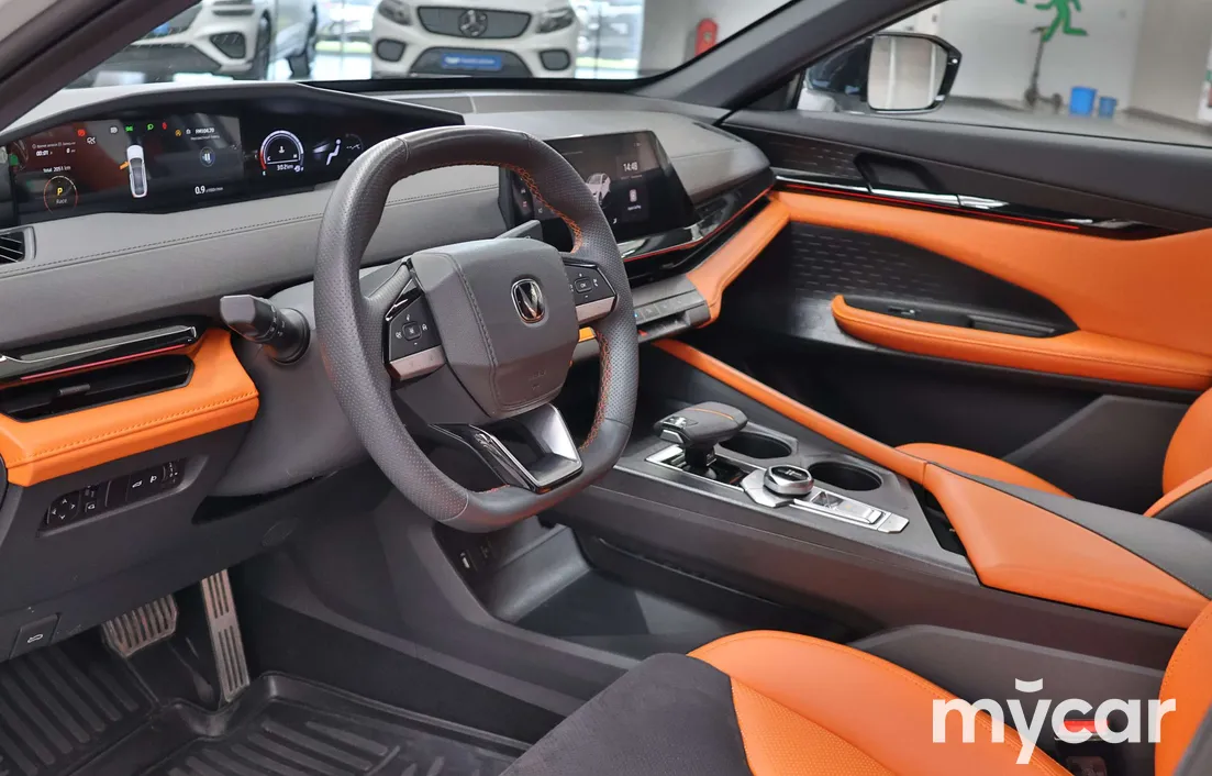 Changan UNI-V 2024