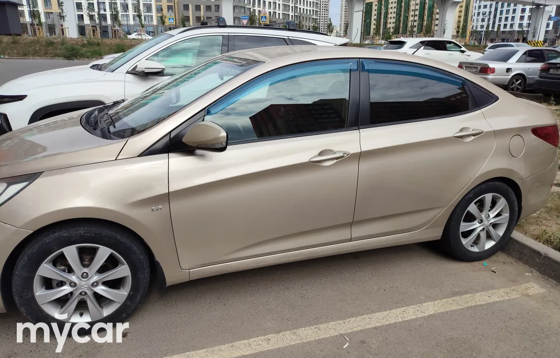 Hyundai Solaris 2011