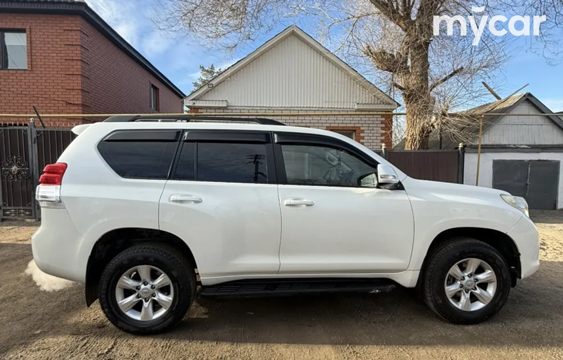 Toyota Land Cruiser Prado 2012