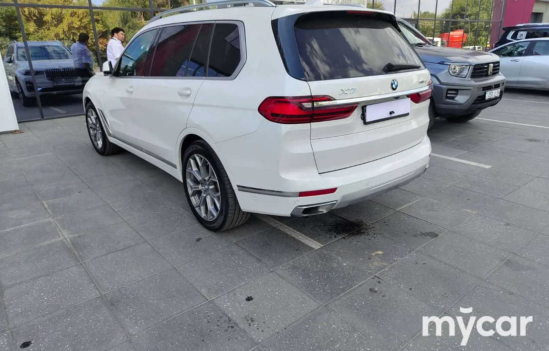 BMW X7 2020