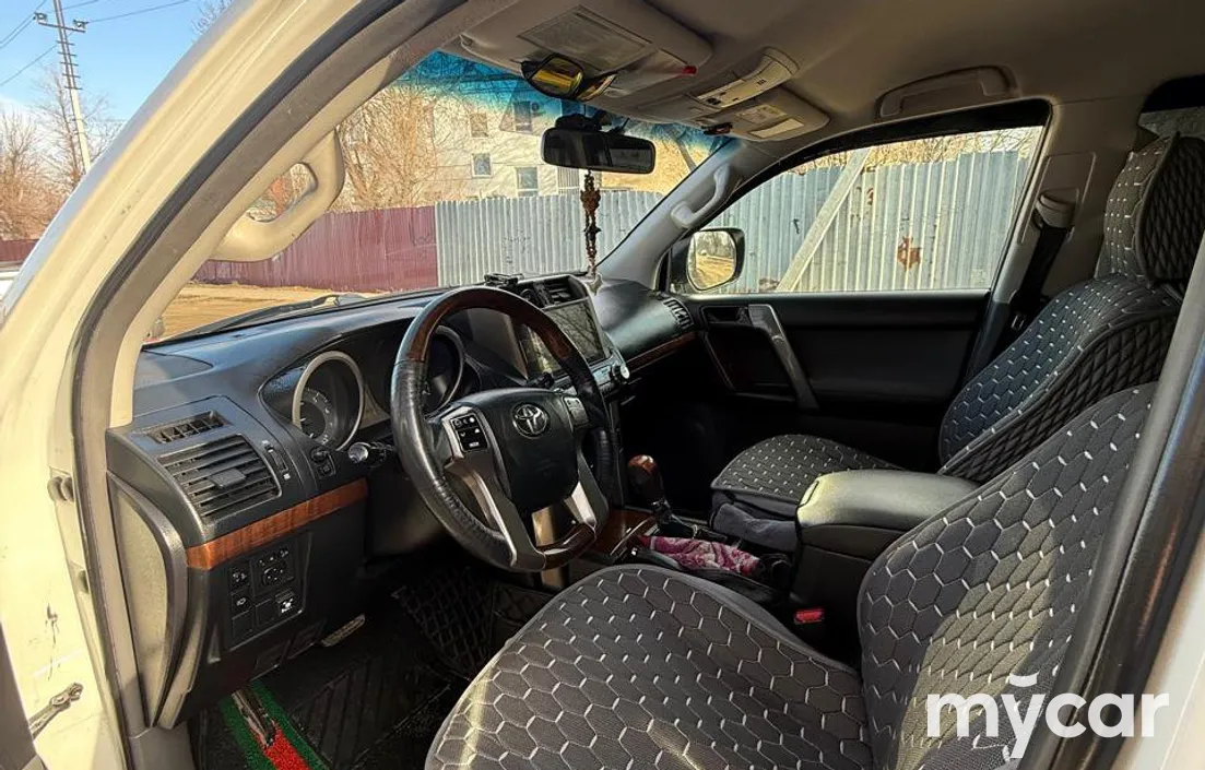 Toyota Land Cruiser Prado 2012