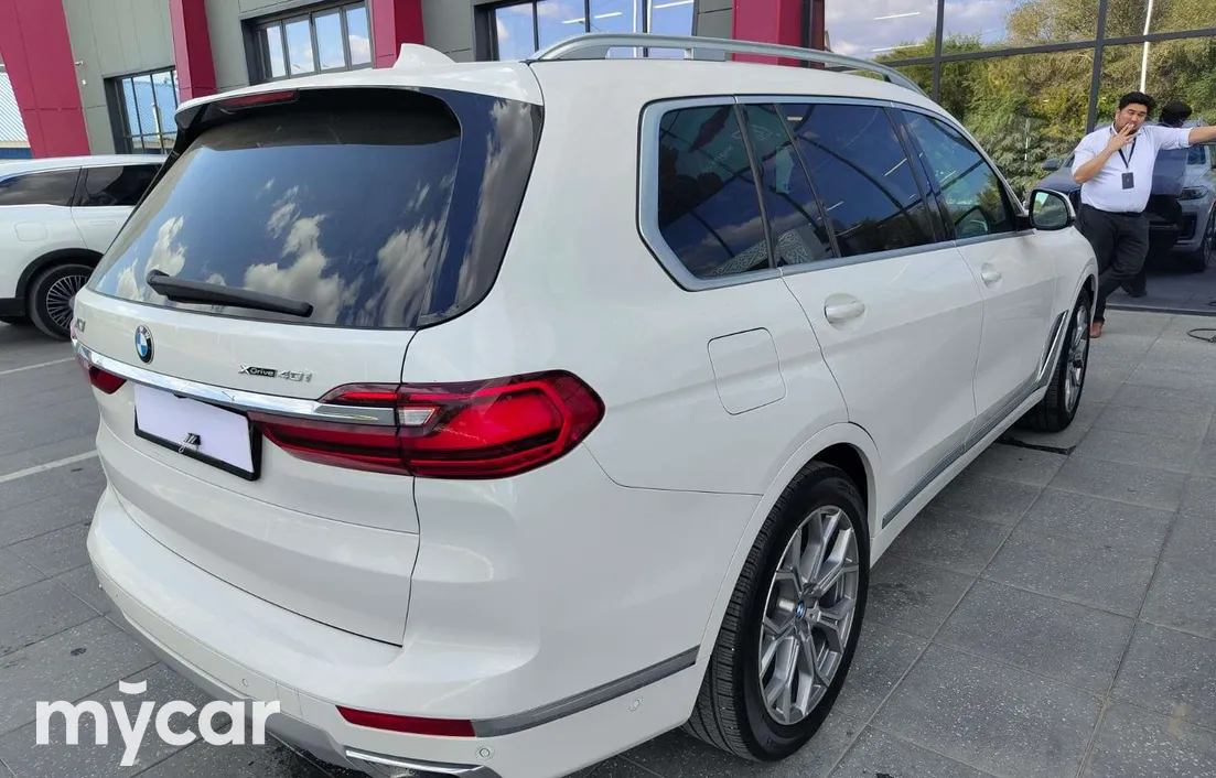 BMW X7 2020