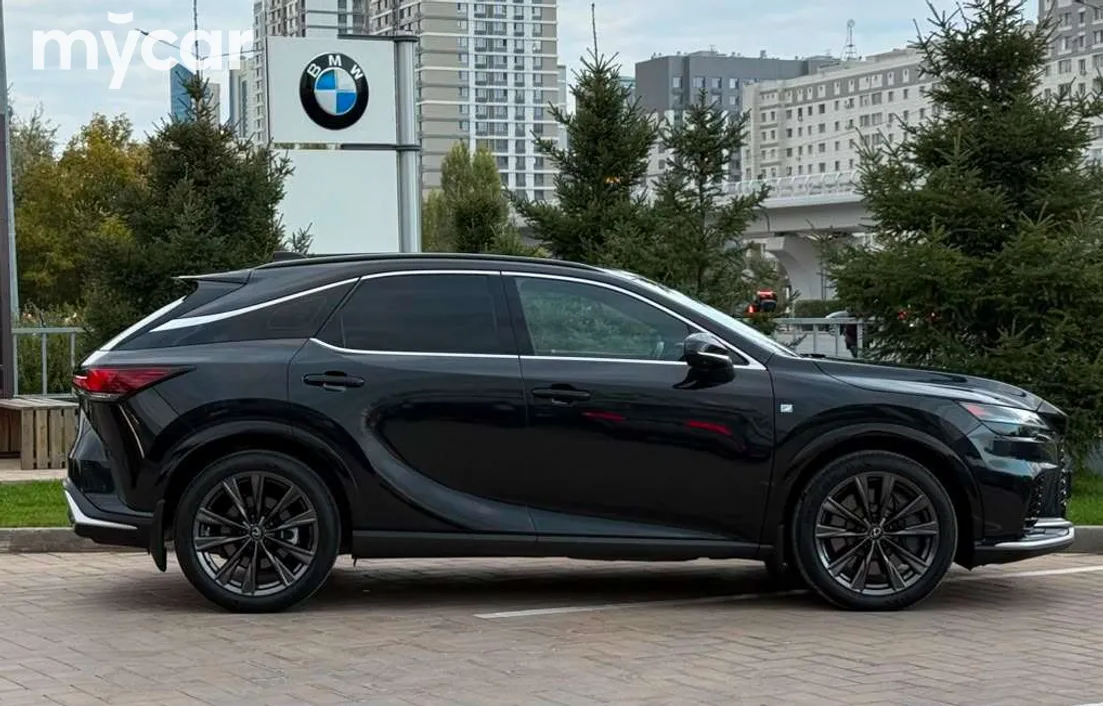 Lexus RX 2024