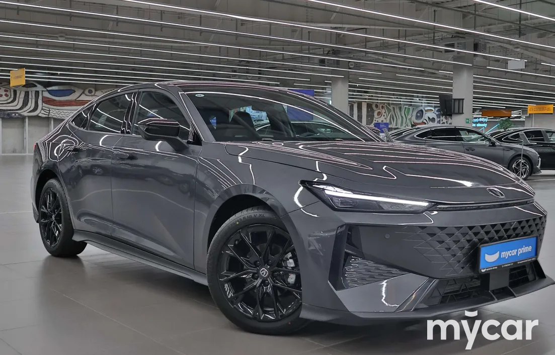 Changan UNI-V 2024