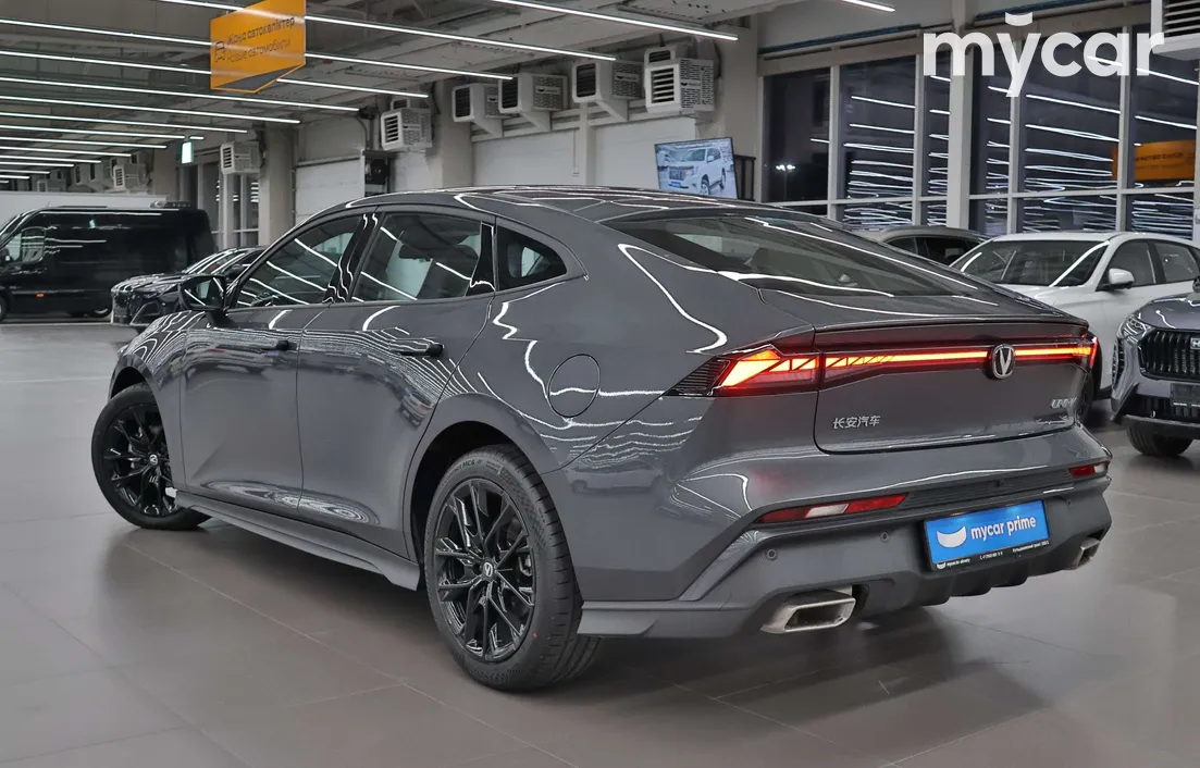 Changan UNI-V 2024