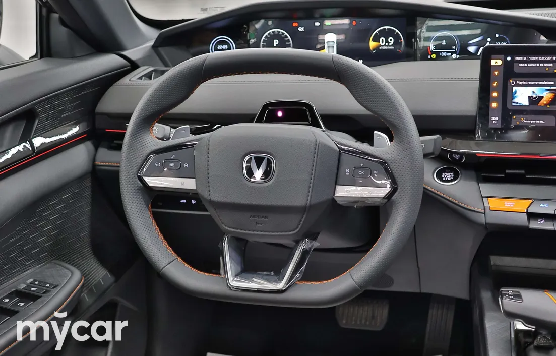 Changan UNI-V 2024
