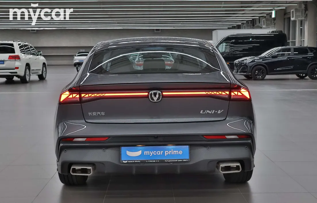 Changan UNI-V 2024