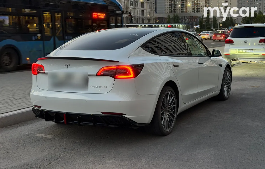 Tesla Model 3 2023