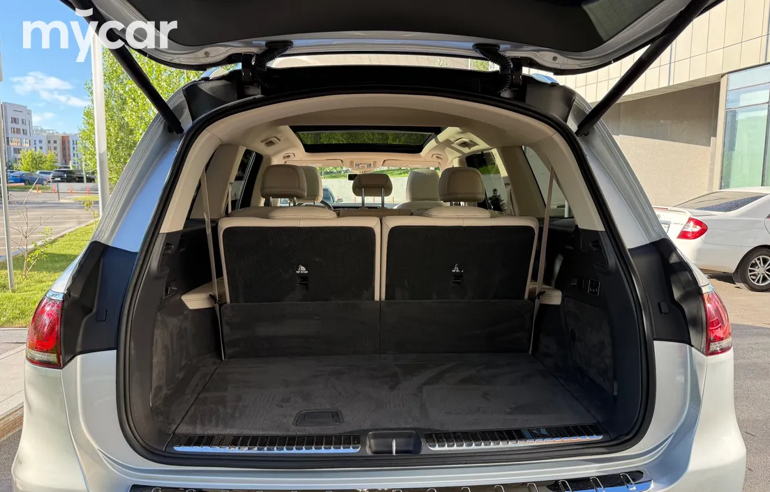 Mercedes-Benz GLS 2020