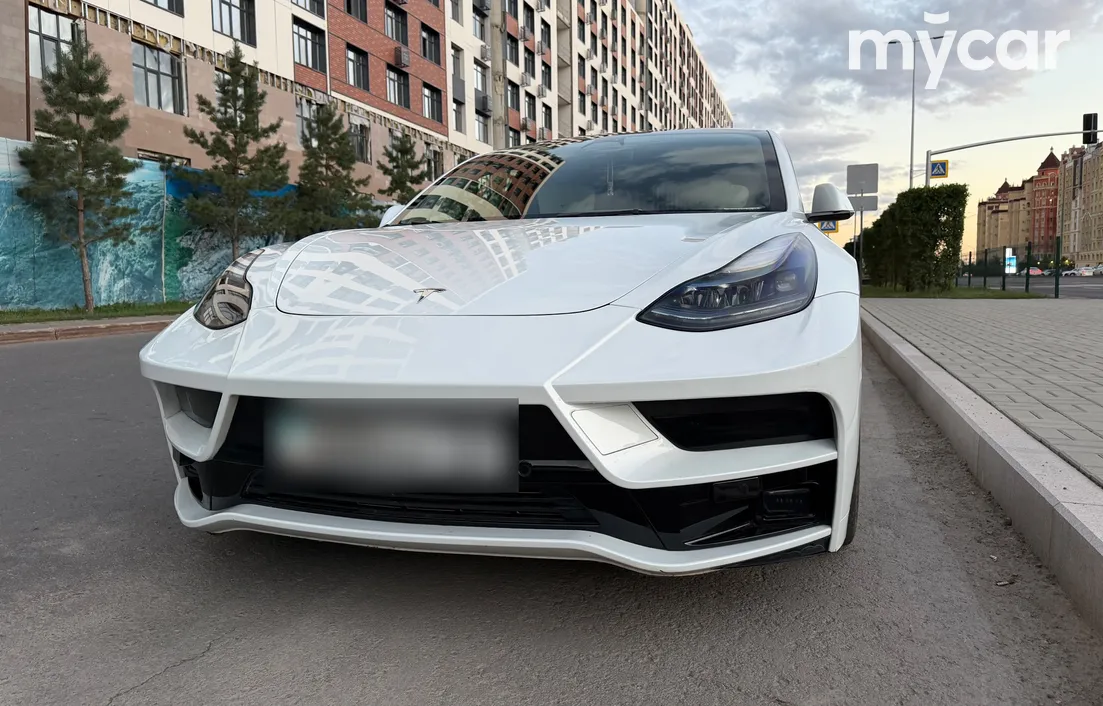 Tesla Model 3 2023