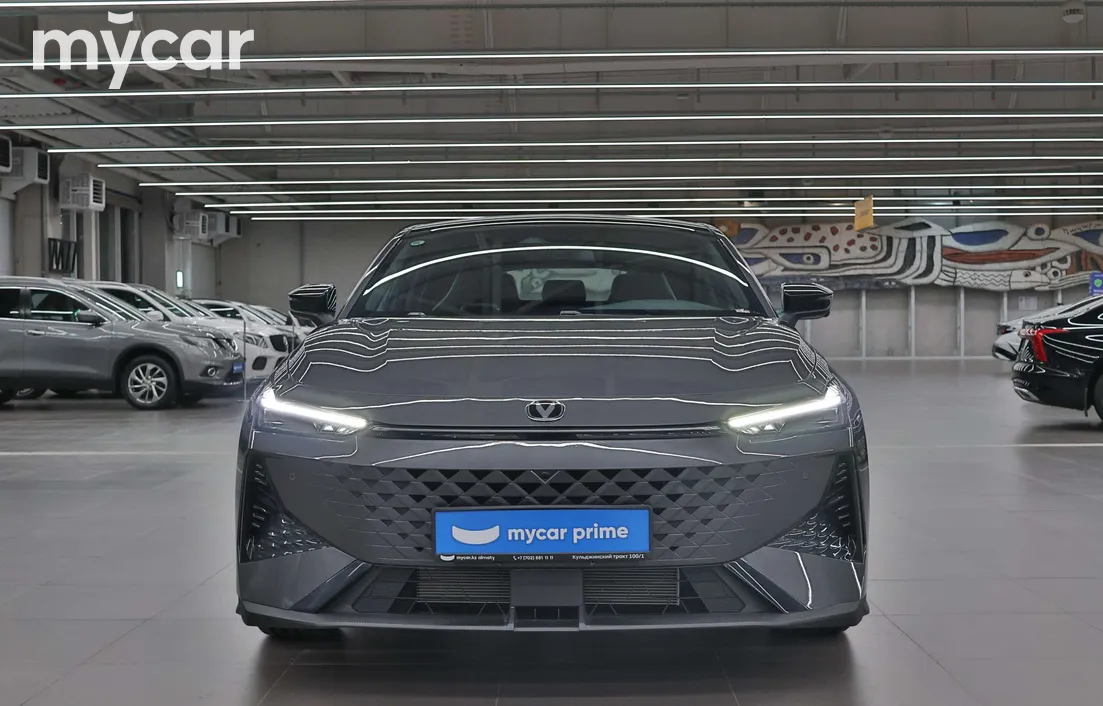 Changan UNI-V 2024