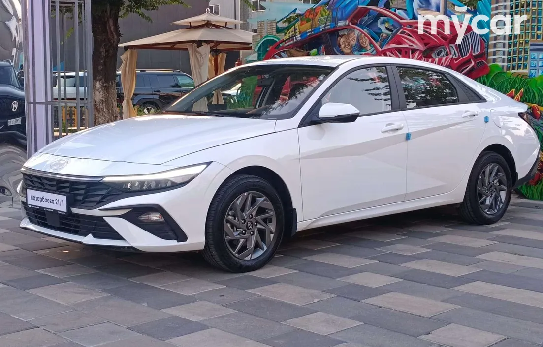 Hyundai Elantra 2025