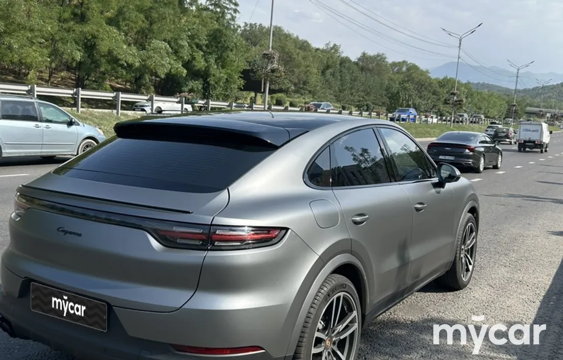 Porsche Cayenne Coupe 2022