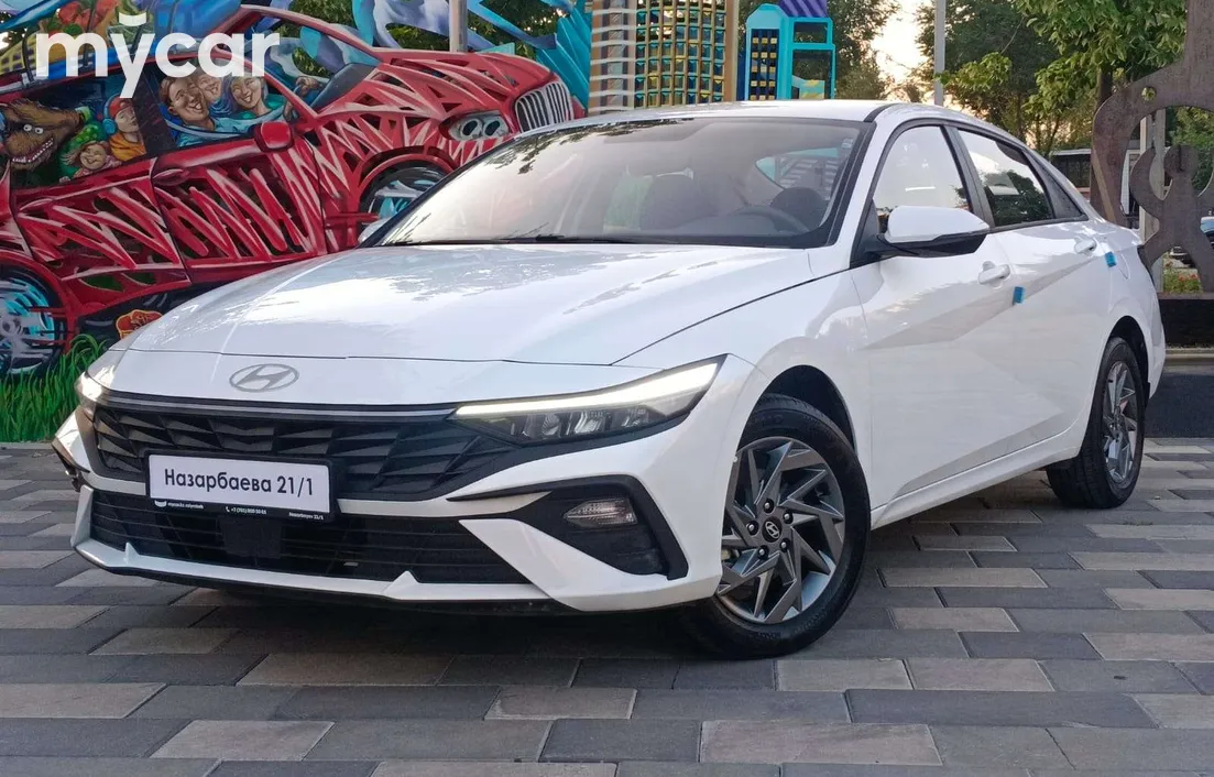 Hyundai Elantra 2025