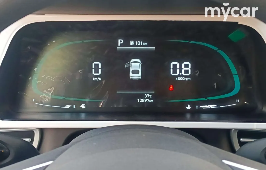 Hyundai Elantra 2025