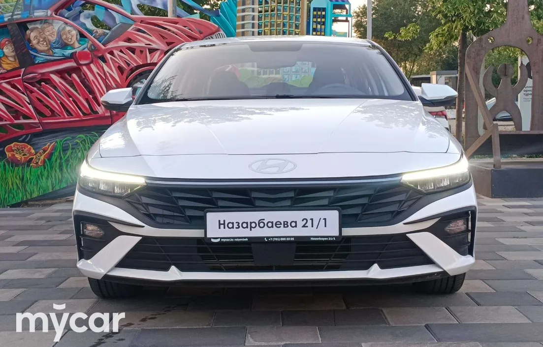 Hyundai Elantra 2025