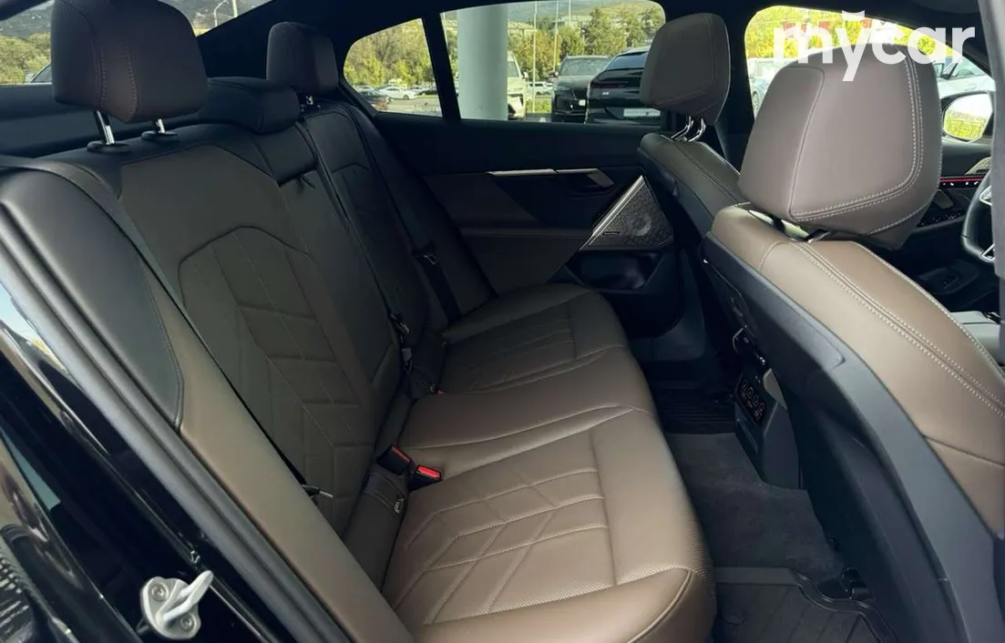 BMW 550E XDRIVE 2025