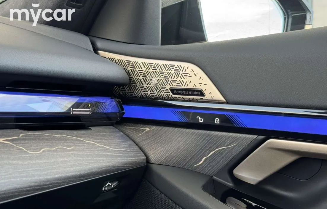 BMW 550E XDRIVE 2025