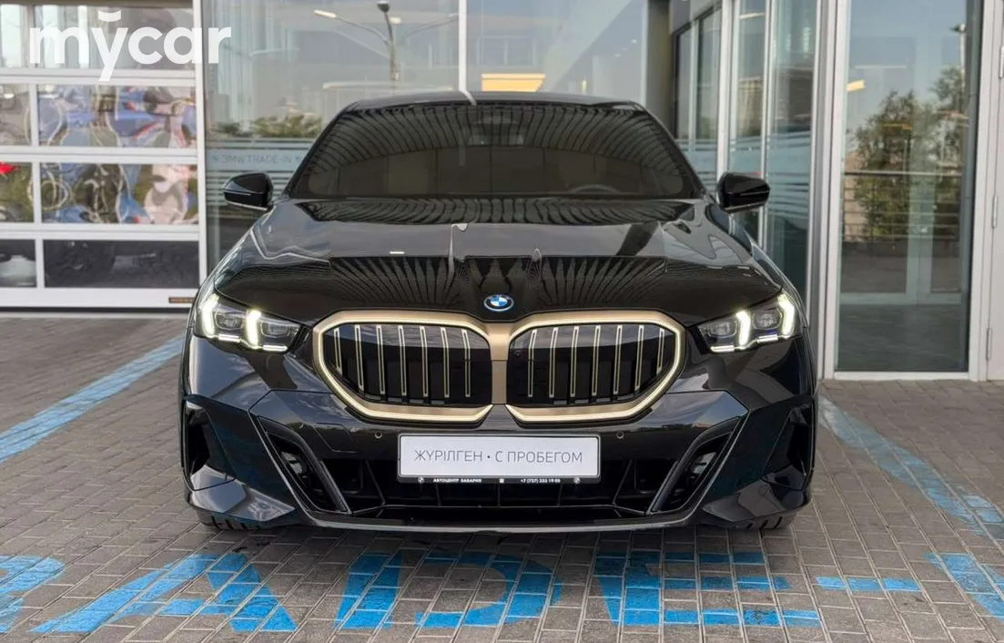 BMW 550E XDRIVE 2025