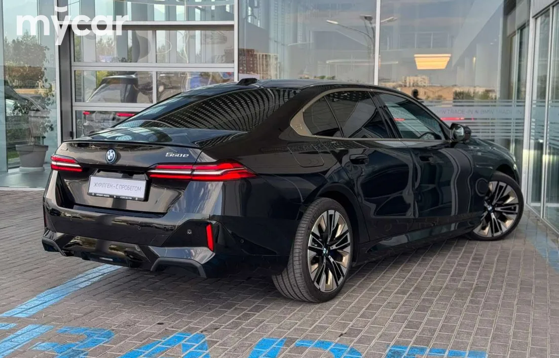 BMW 550E XDRIVE 2025