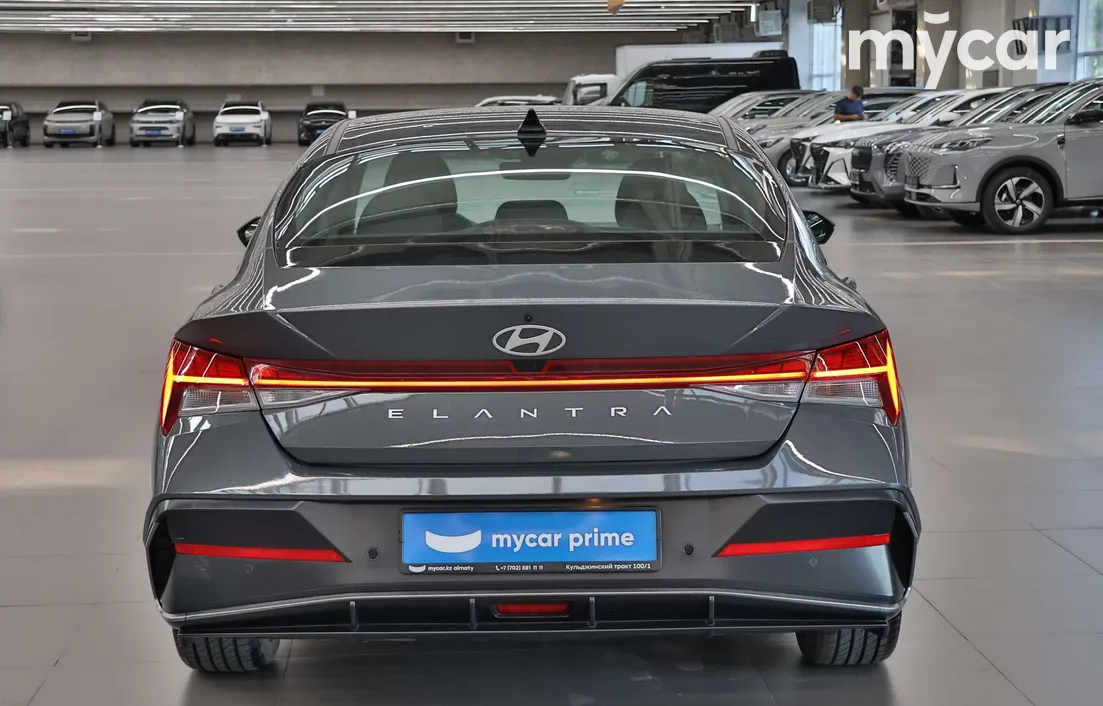 Hyundai Elantra 2024
